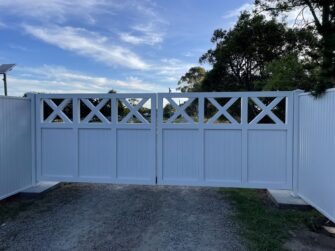 Double swing gate