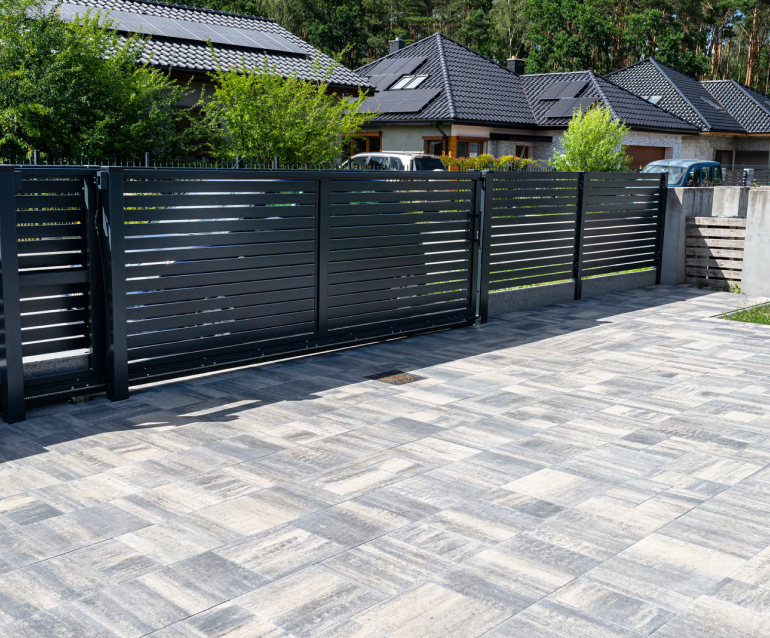 Aluminium Gate