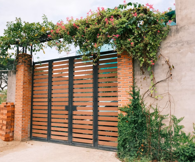 Sliding Gate